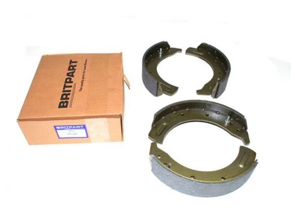 Front Brake Shoes for Land Rover Series 2, 2A & 3 - For 88' SWB (from 1980) and 109' LWB