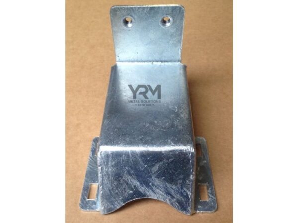 Heavy Duty Galvanised Body Mounting - Fits Land Rover Defender 110 & 130 Station Wagon - By YRM Metal